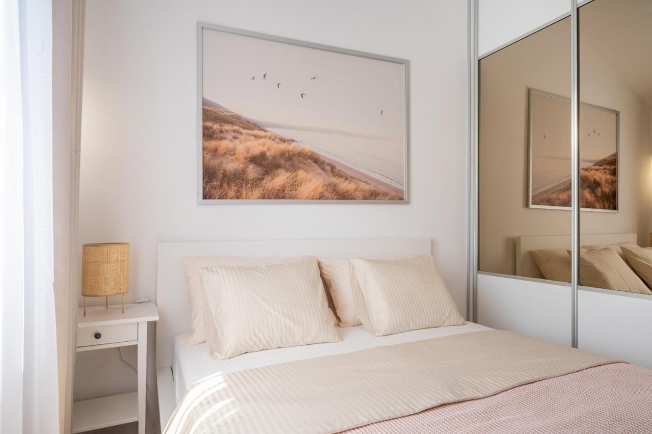 Apartment Tikvarin, Kastel Kambelovac Kastela Bagian luar foto
